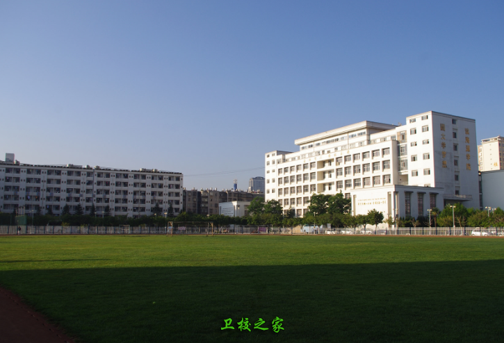 学校操场