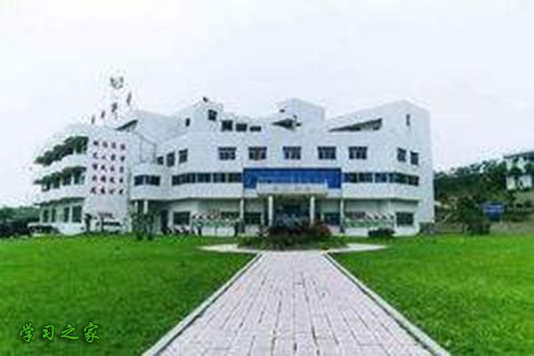 四川长虹职业技术学校