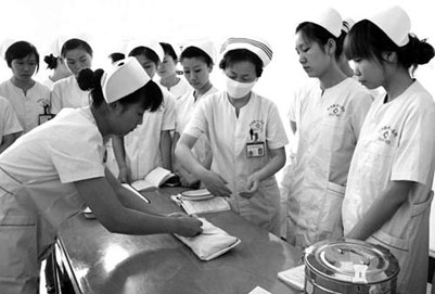 2019年成都卫校助产专业介绍