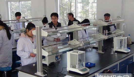 峨眉山市旅游学校