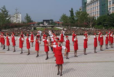 初中生读空乘专业主要学习那些课程?