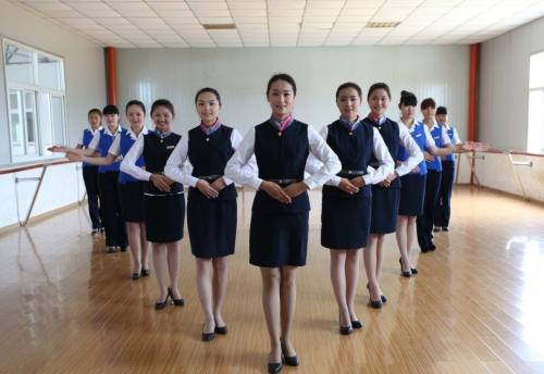 贵阳哪个空中乘务专业学校好,贵阳航空职业旅游学校