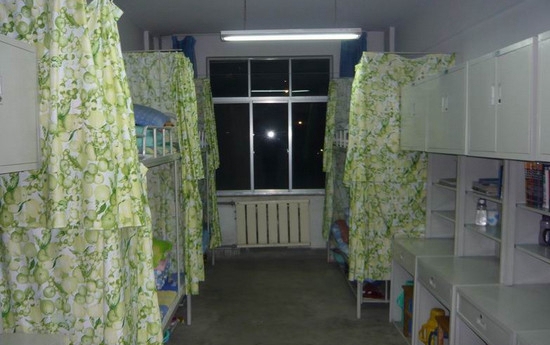 西北师范大学知行学院宿舍