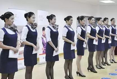 成都铁路学校:初中起点读高铁乘务专业能行吗?