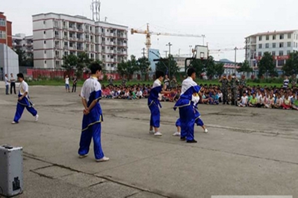 四川慧明中等专业学校