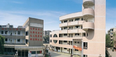 四川省成都市财贸职业高级中学校招收省外的学生吗?