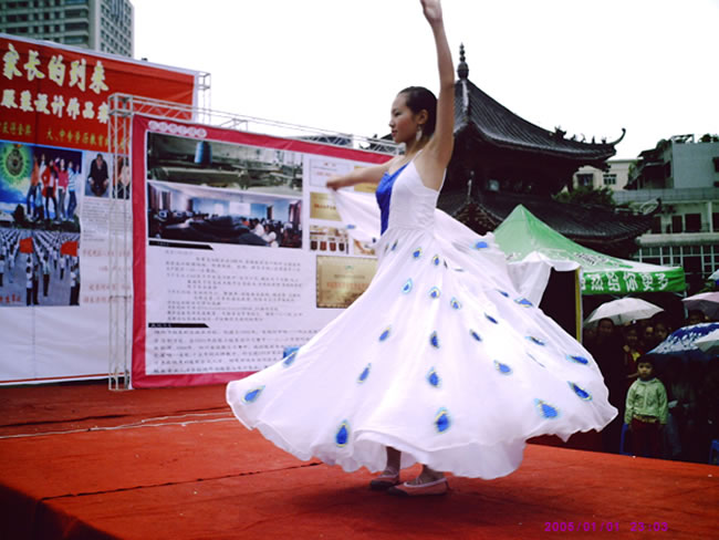 绵阳服装艺术学校2020-服装展示招生(大专)_招生信息