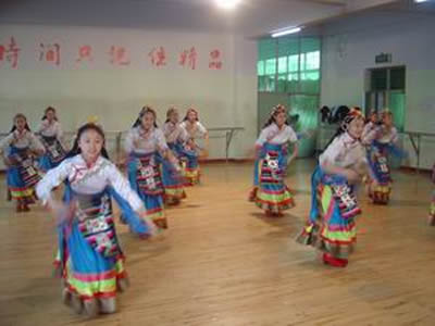 绵阳市艺术学校2020-戏剧与影视表演专业招生_招生信息