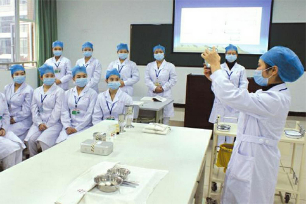 攀枝花学生可以在成都读职高吗 哪所学校好_招生信息