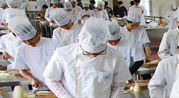成都希望职业学校2020烹饪专业招生(高升专)_招生信息