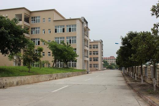 绵阳财经学校