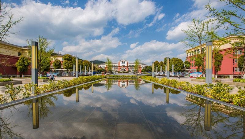 成都市温江区燎原职业技术学校简介 成都市温江区燎原职业技术学校简介