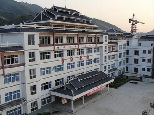 台江县职业学校2020年报名费学费是多少？贵不贵