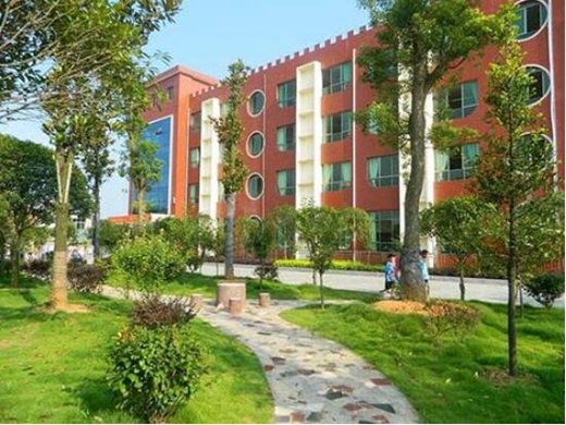 贵州省神农中医药职业学校环境图片