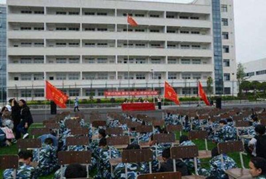 2020年独山县中等职业学校学费报名费是多少收费标准