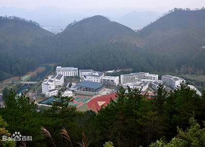 校园全景.jpg 校园全景.jpg