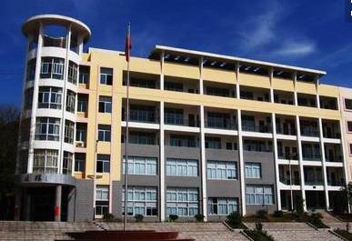 纳雍县中等职业学校学校简介