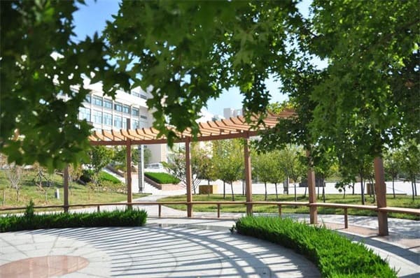 思南县中等职业学校学校简介