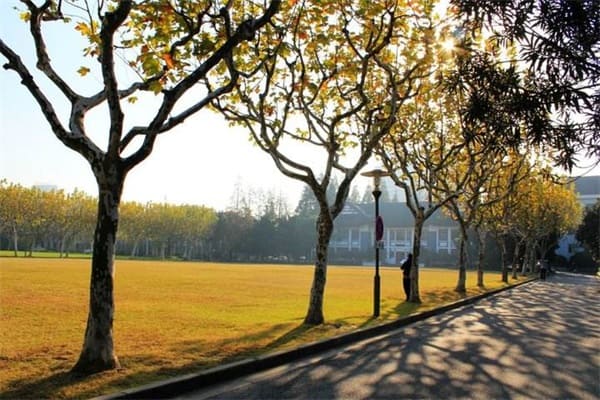 黔西县中等职业学校学校简介