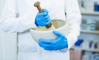 初中毕业能不能考高铁乘务专业学校呢春招招生信息