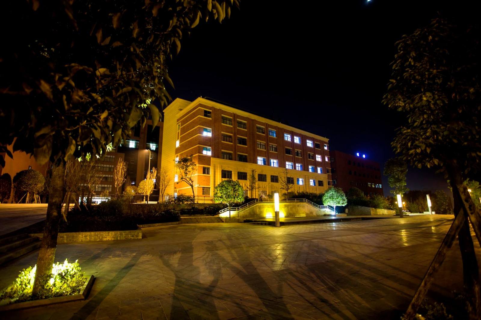 2020年广安航天旅游职业学校食宿环境条件如何？