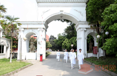 乐山市医药科技学校招生简章