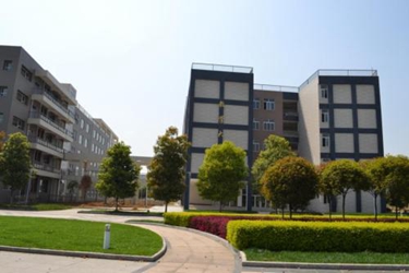 成都青华职业学校