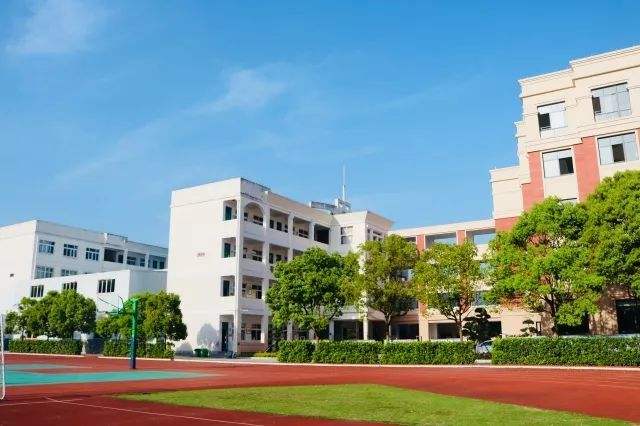 重庆市现代技工学校简介