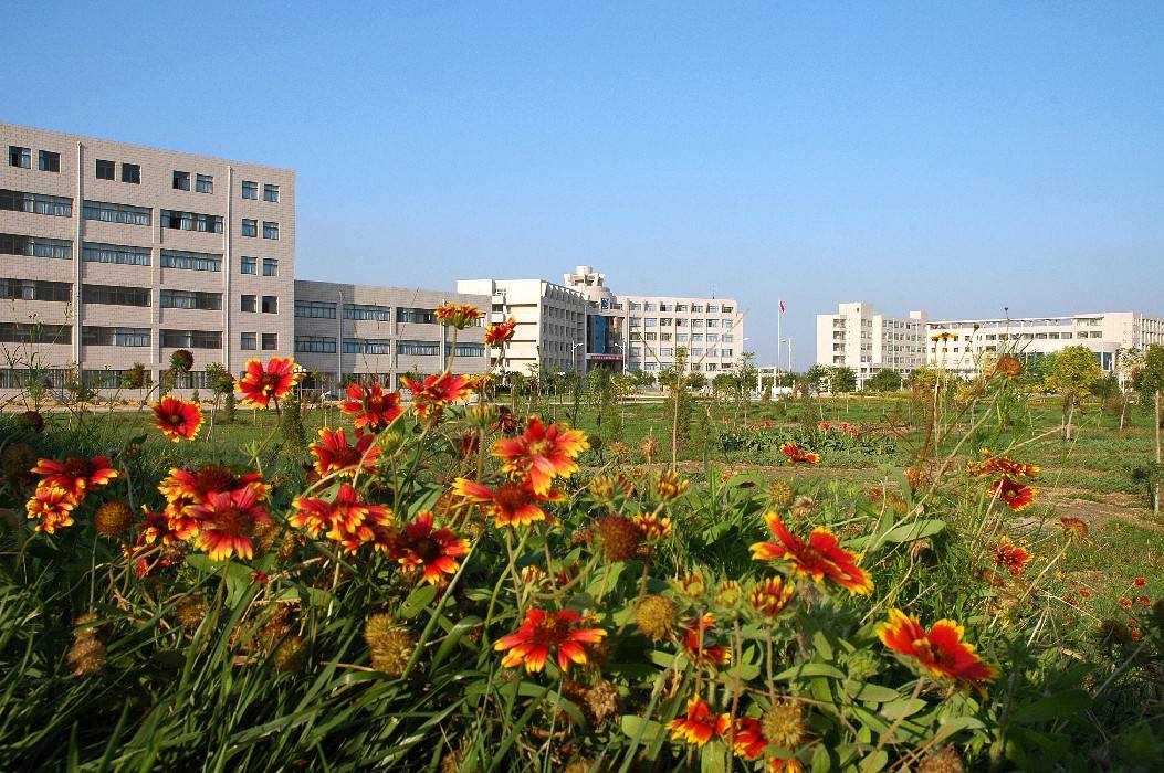 重庆工商职业学院2023年校园设施条件