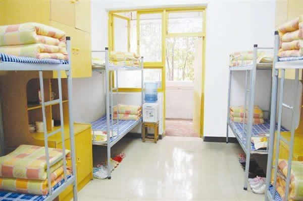 重庆市立信职业教育中心寝室环境