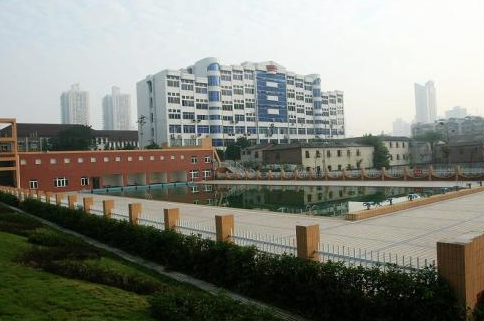 重庆市医科学校环境、宿舍环境、寝室环境、图片
