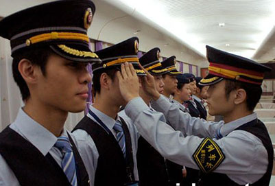 男生读重庆铁路学校铁路乘务专业要求