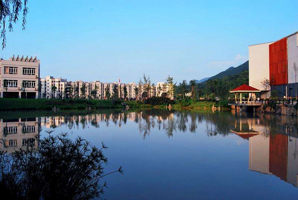 重庆市巫山县职业教育中心旅游服务与管理专业介绍