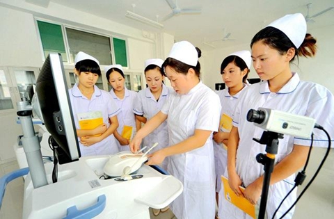 重庆渝西卫生学校2019年招生电话是多少