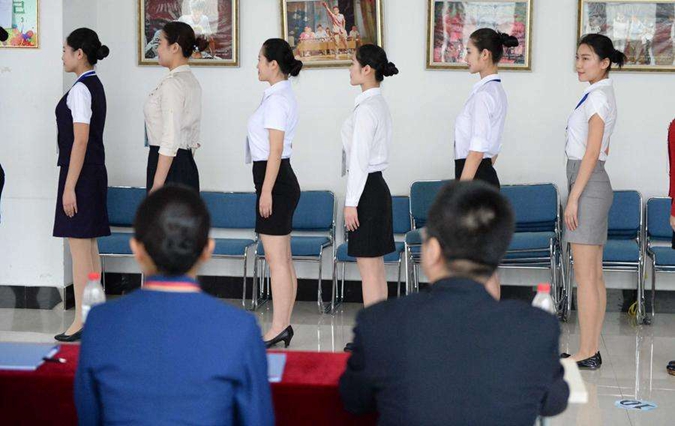 重庆空姐专业学校学费是多少