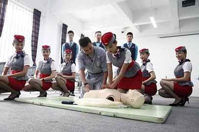 重庆空乘学校怎么招生