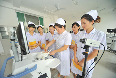 重庆卫生专业学校教学设备齐全吗