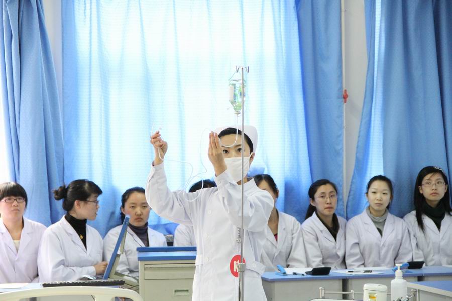 重庆卫校开设的专业有哪些
