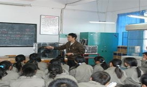 昆明铁路机械学校制冷和空调设备运行与维修2